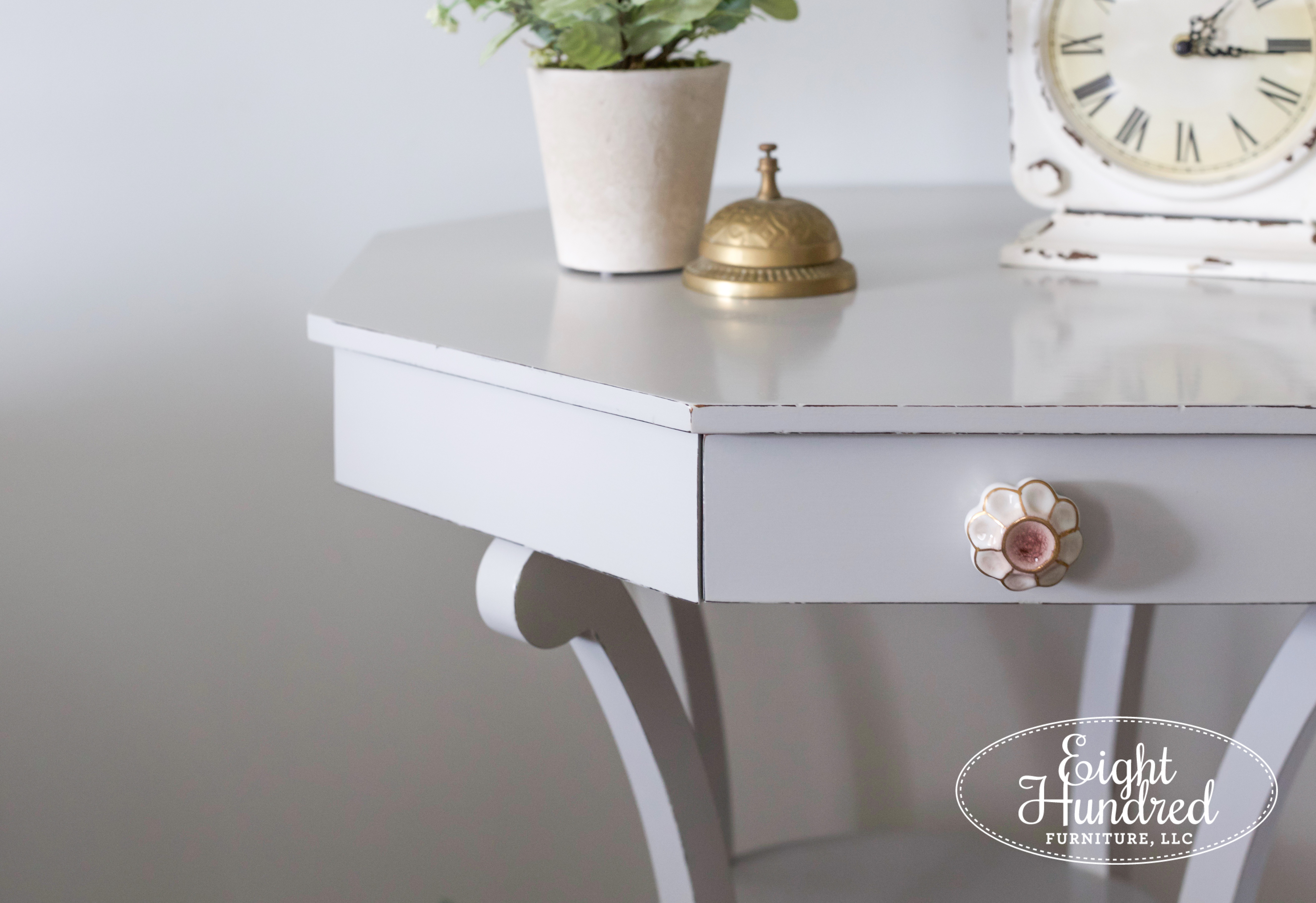 Seagull Gray Table